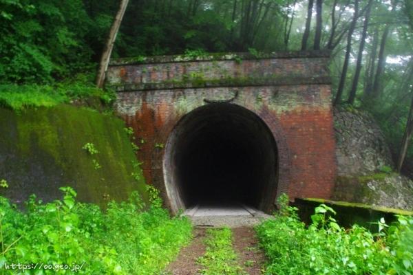 旧碓氷第8トンネル軽井沢側坑口