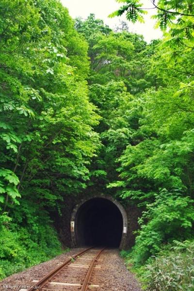 折壁トンネル　175.02