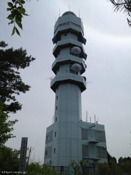 高鈴山のレーダー雨量観測所