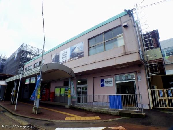 糸魚川駅（北陸新幹線開業に向けて工事中）