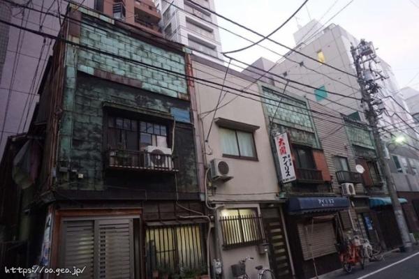 東上野の看板建築群