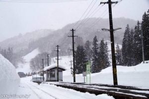 黒沢駅　北上線　無人駅　木造駅舎