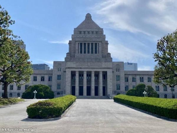 国会議事堂　衆議院　参議院