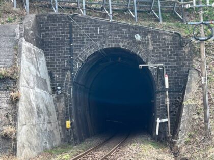 柴山トンネルと今川橋りょう　羽越本線